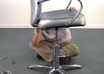 Фото Замена подъемного механизма парикмахерского кресла
